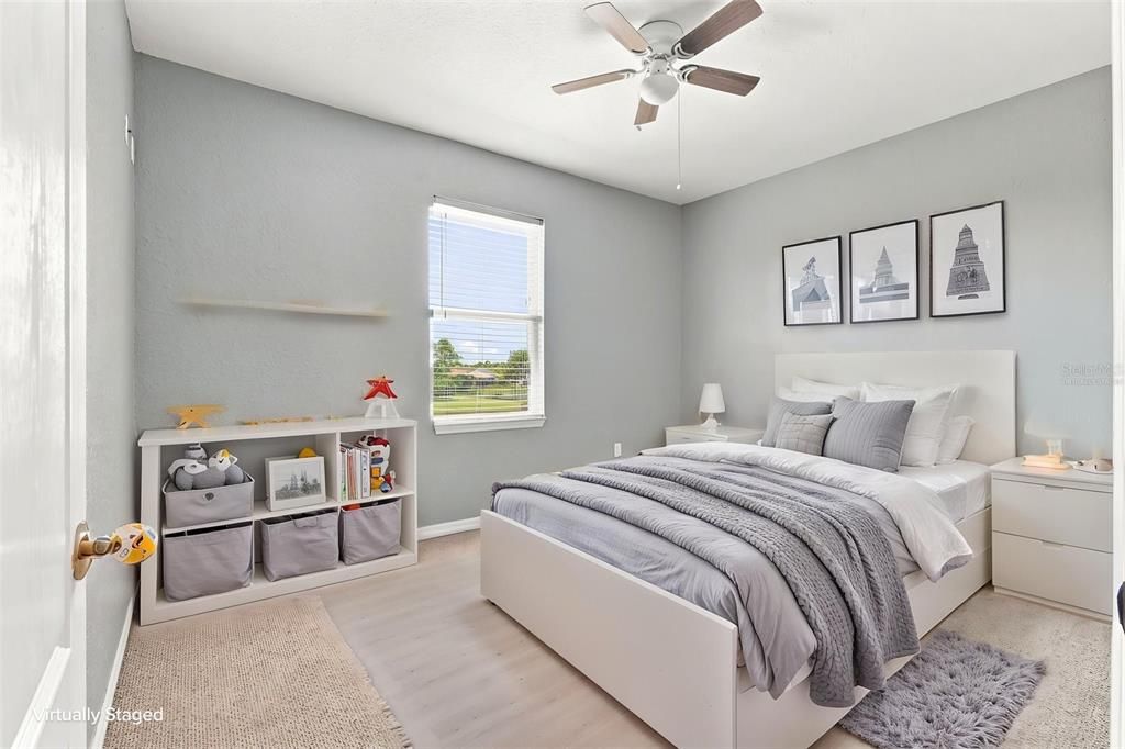 For Sale: $369,900 (3 beds, 2 baths, 2400 Square Feet)