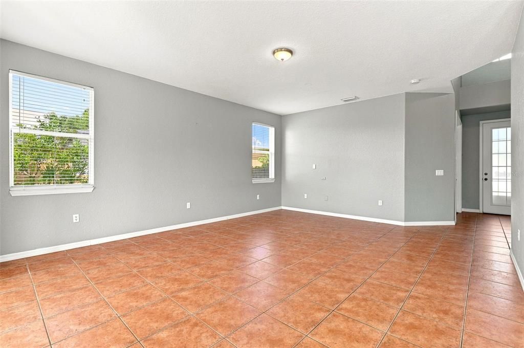For Sale: $369,900 (3 beds, 2 baths, 2400 Square Feet)