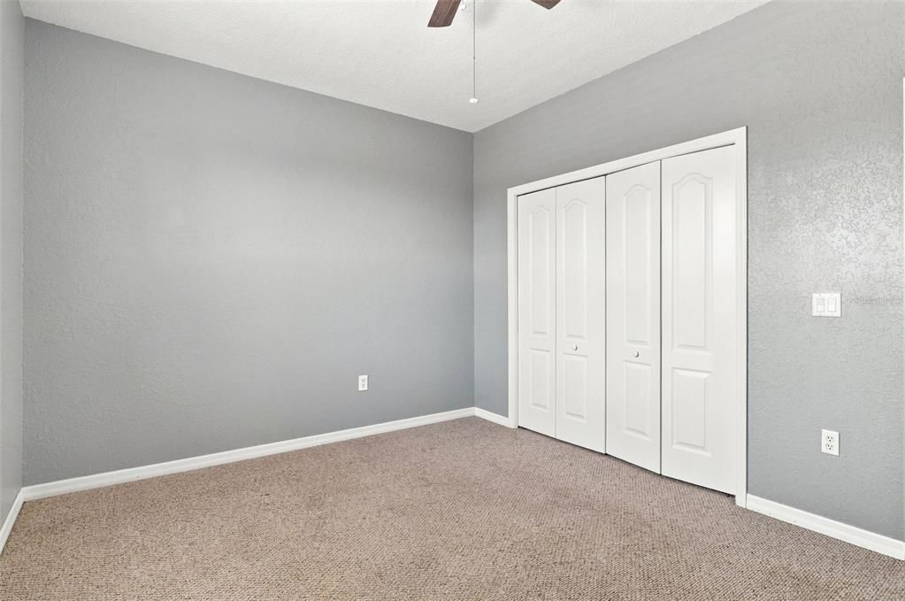 For Sale: $369,900 (3 beds, 2 baths, 2400 Square Feet)