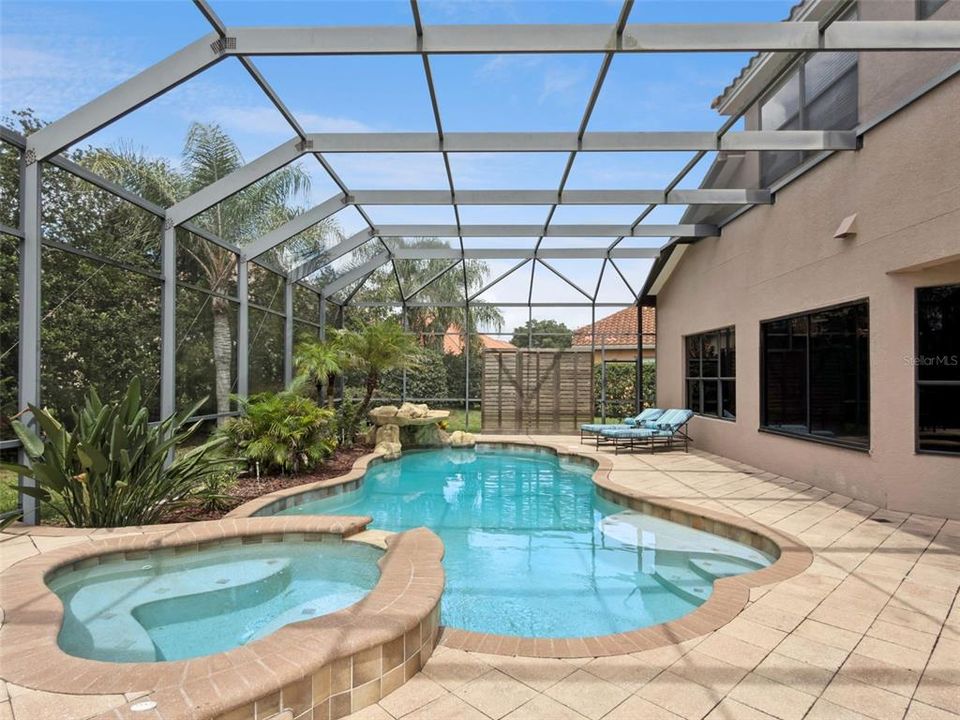 For Sale: $889,000 (6 beds, 5 baths, 5118 Square Feet)