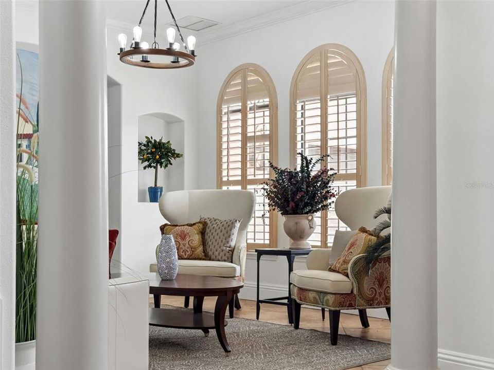 For Sale: $889,000 (6 beds, 5 baths, 5118 Square Feet)