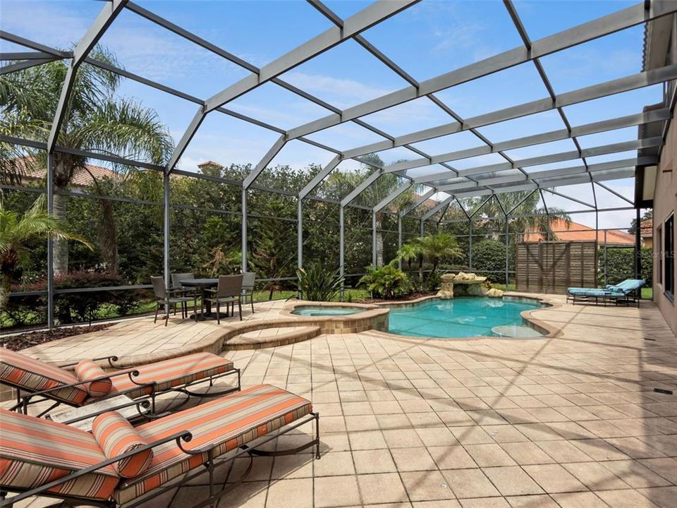 For Sale: $889,000 (6 beds, 5 baths, 5118 Square Feet)