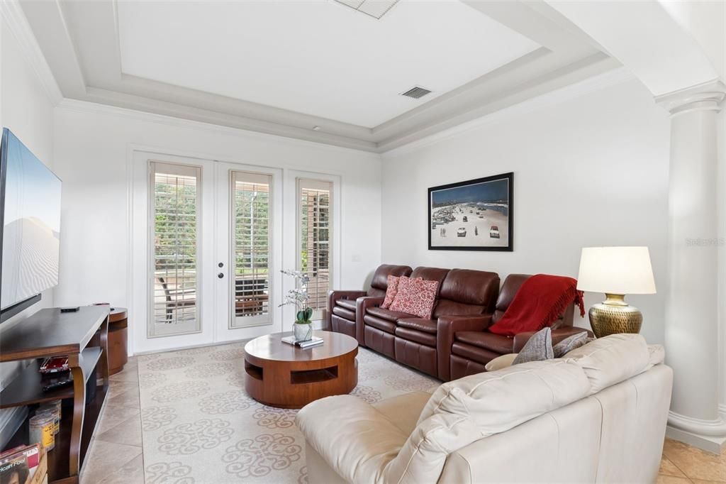For Sale: $889,000 (6 beds, 5 baths, 5118 Square Feet)