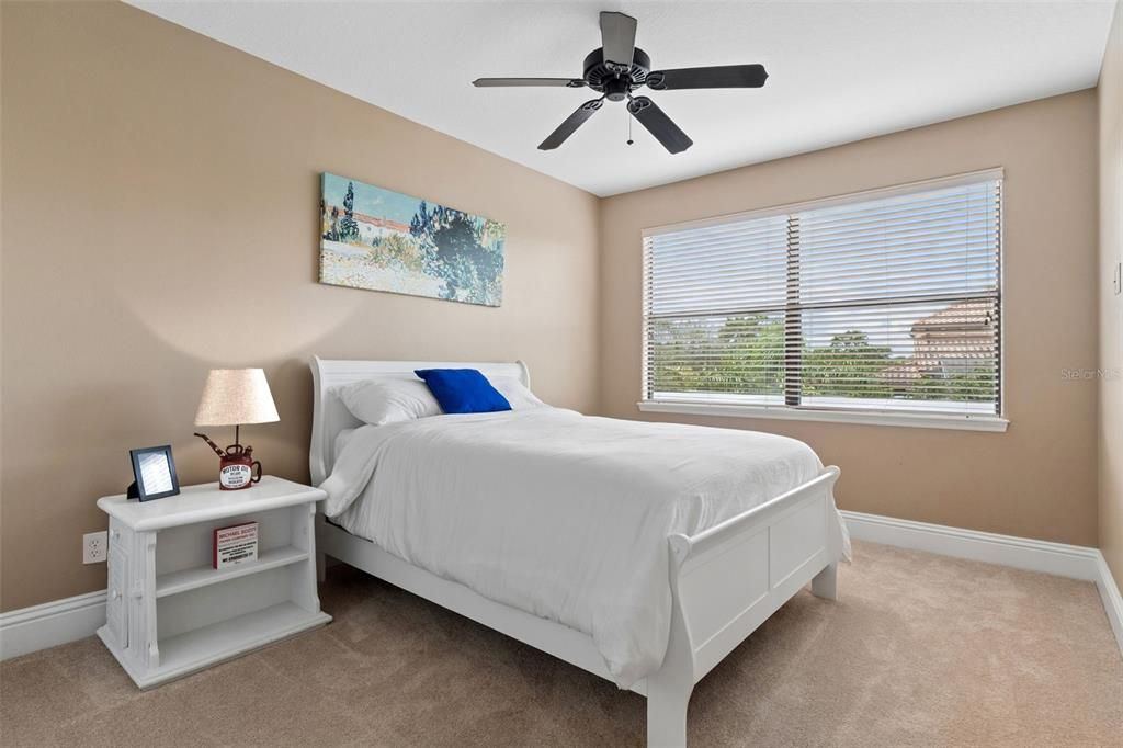 For Sale: $889,000 (6 beds, 5 baths, 5118 Square Feet)
