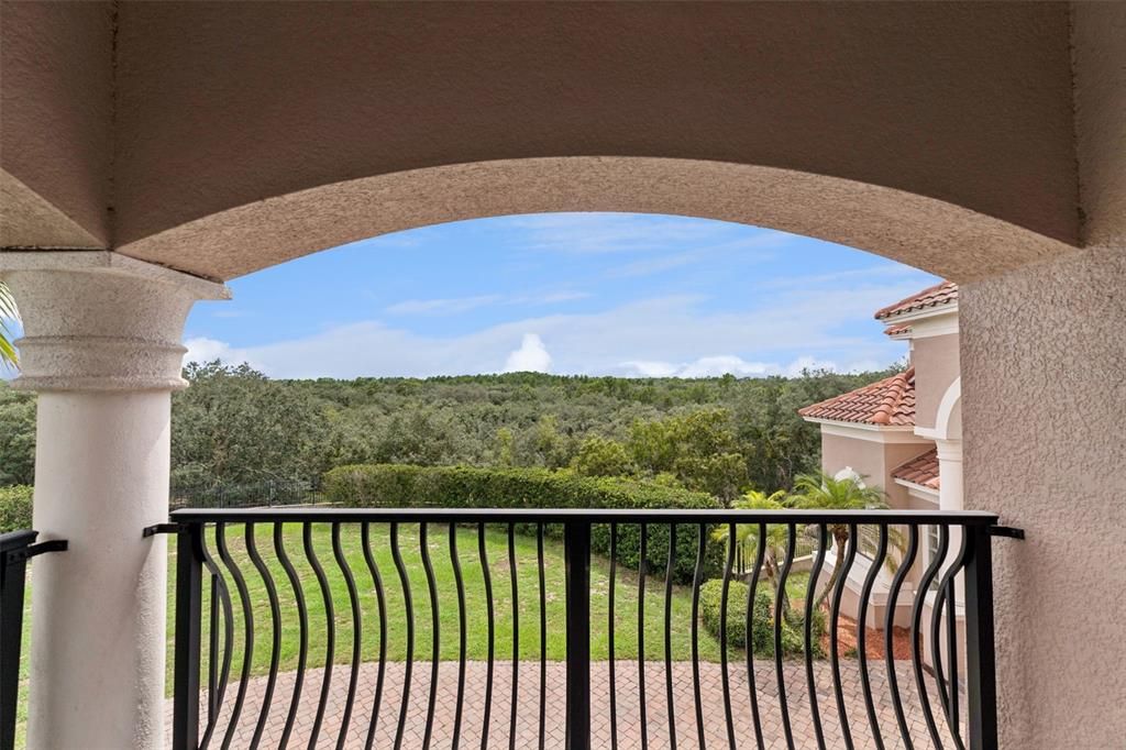 For Sale: $889,000 (6 beds, 5 baths, 5118 Square Feet)
