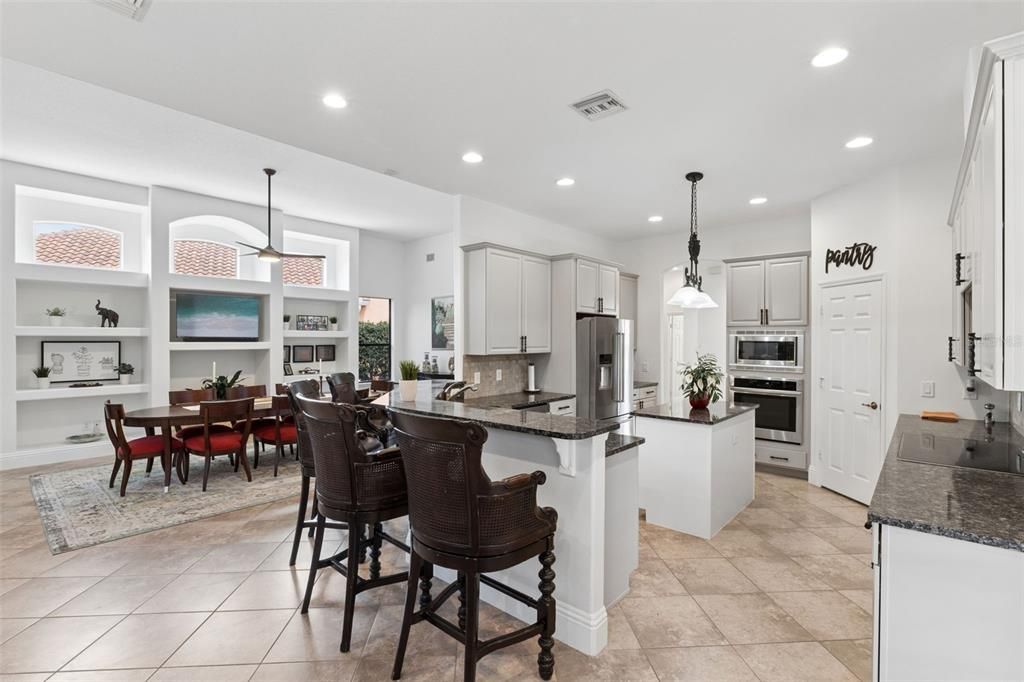 For Sale: $889,000 (6 beds, 5 baths, 5118 Square Feet)