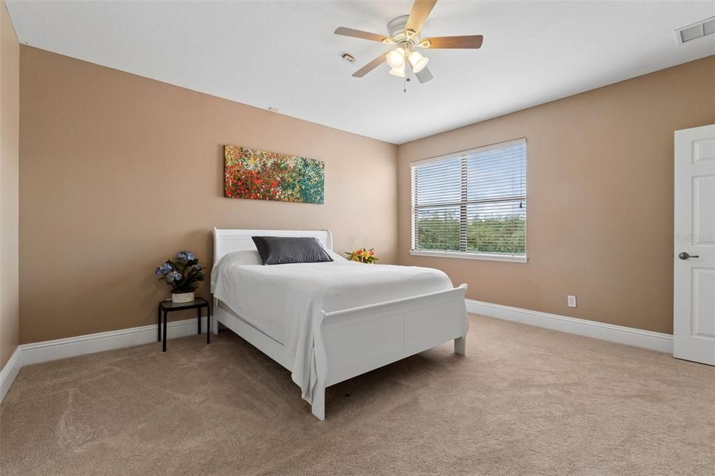 For Sale: $889,000 (6 beds, 5 baths, 5118 Square Feet)