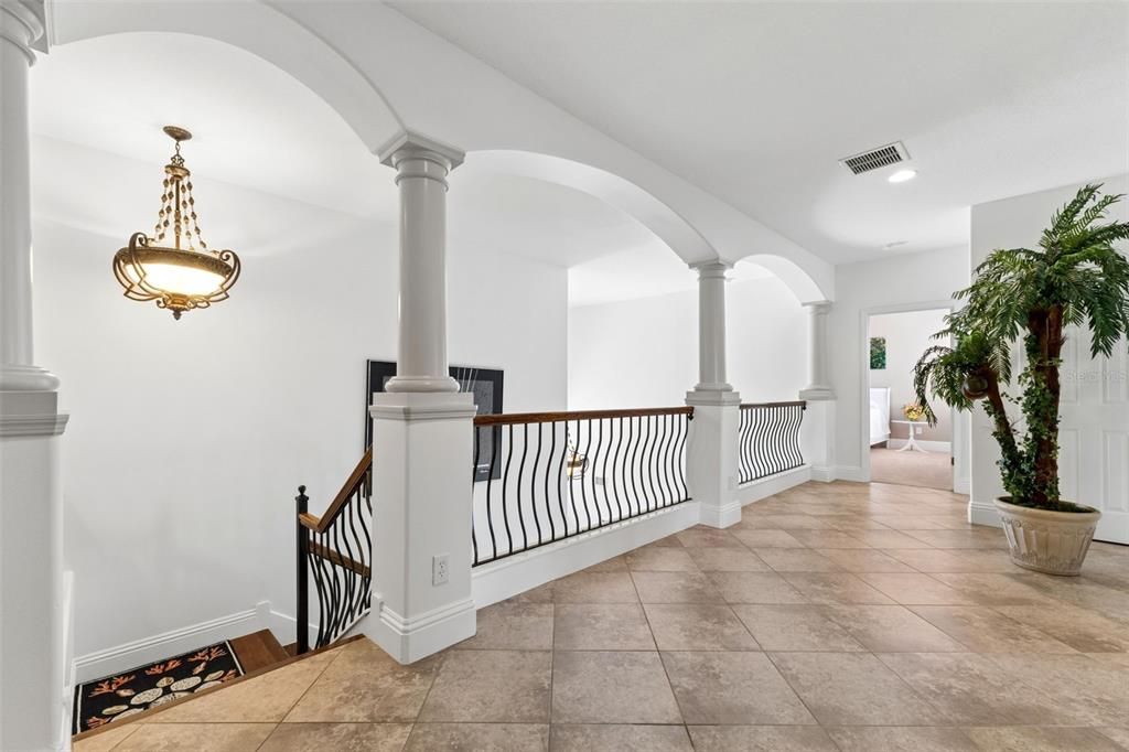 For Sale: $889,000 (6 beds, 5 baths, 5118 Square Feet)