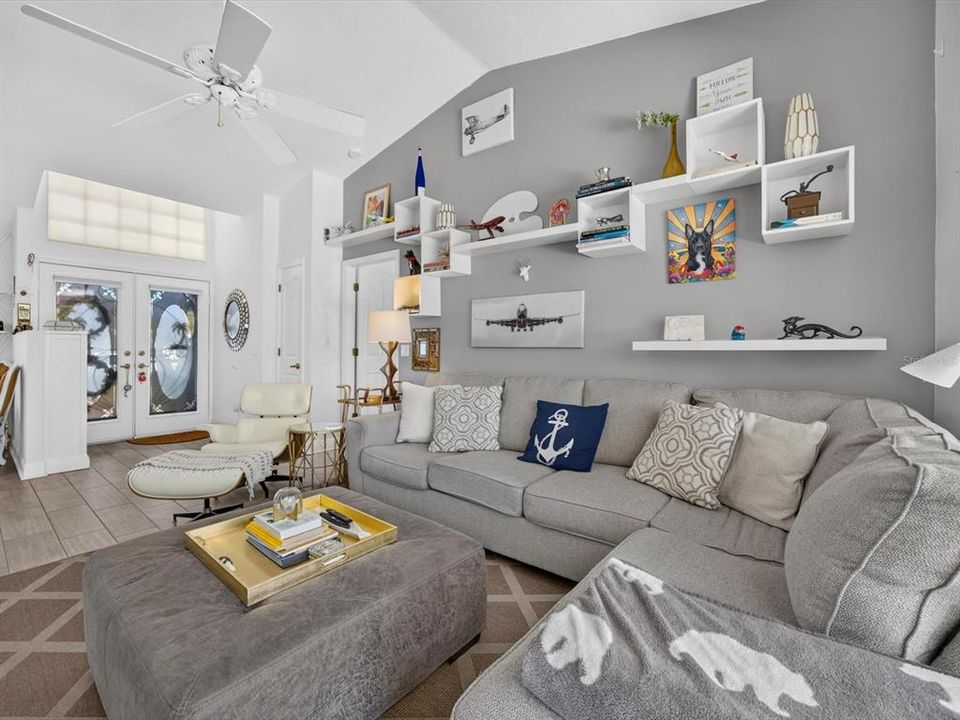 For Sale: $375,000 (4 beds, 2 baths, 1648 Square Feet)