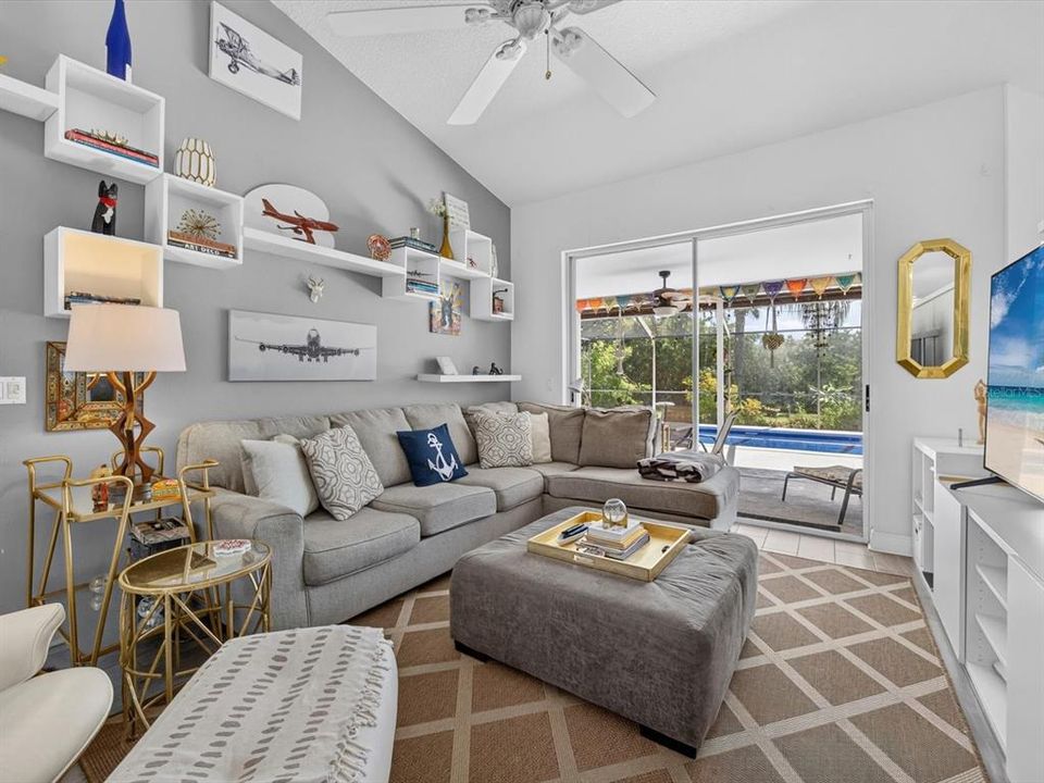 For Sale: $375,000 (4 beds, 2 baths, 1648 Square Feet)