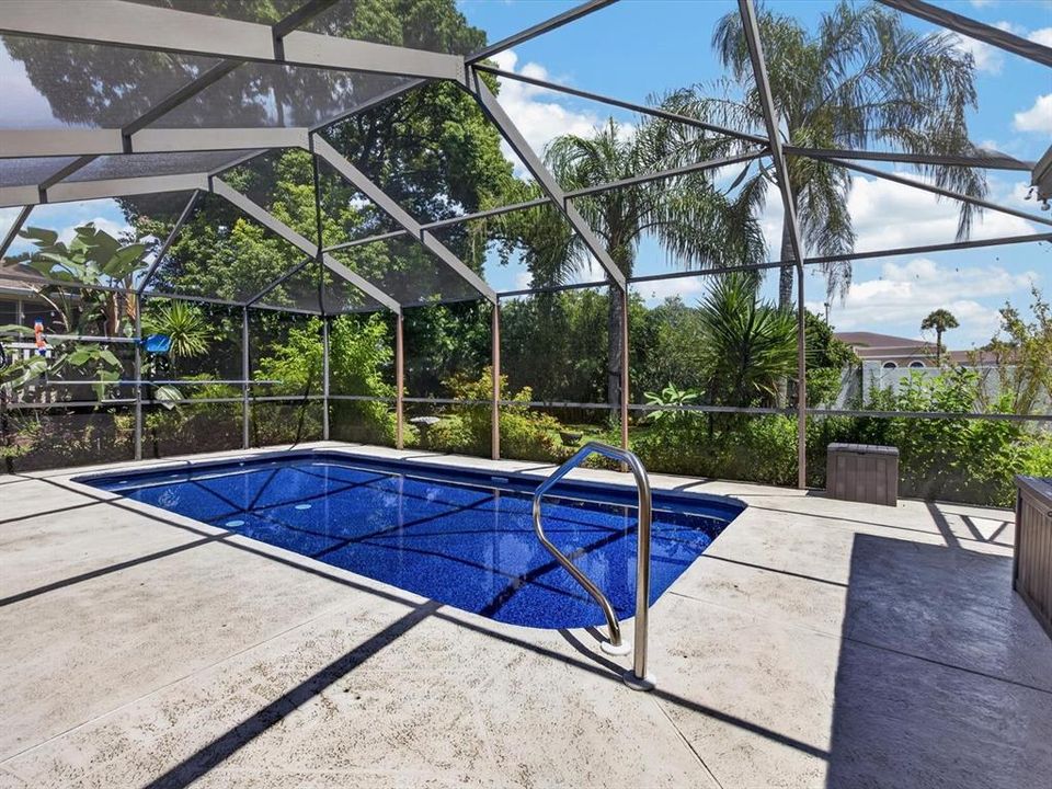 For Sale: $375,000 (4 beds, 2 baths, 1648 Square Feet)
