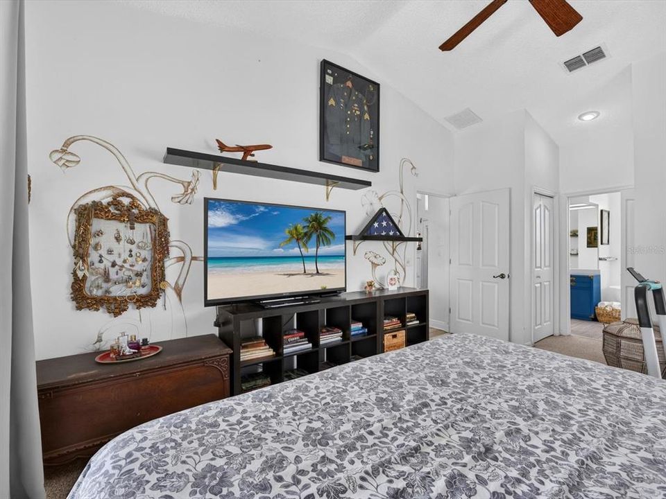 For Sale: $375,000 (4 beds, 2 baths, 1648 Square Feet)