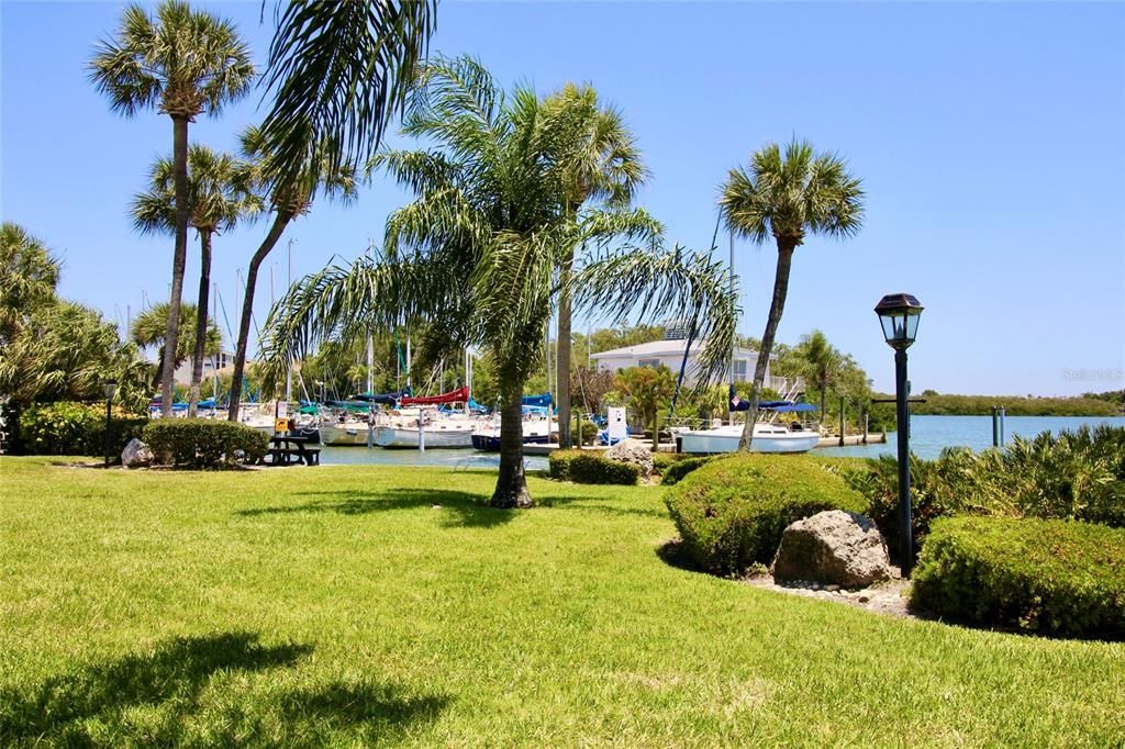 For Rent: $2,400 (2 beds, 2 baths, 1110 Square Feet)