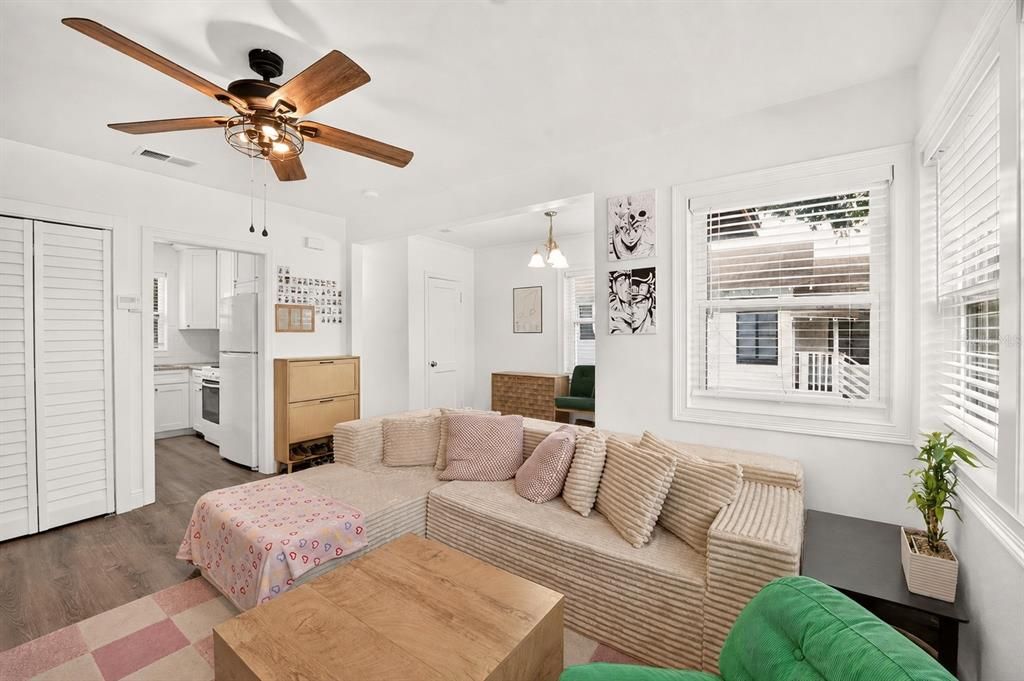 En Venta: $949,000 (4 camas, 0 baños, 1530 Pies cuadrados)