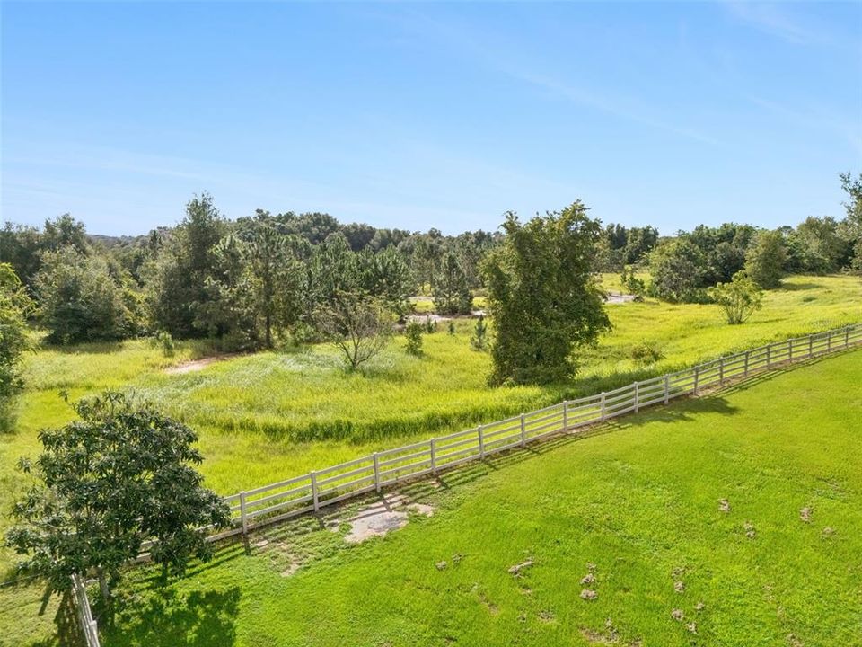 На продажу: $999,000 (10.00 acres)