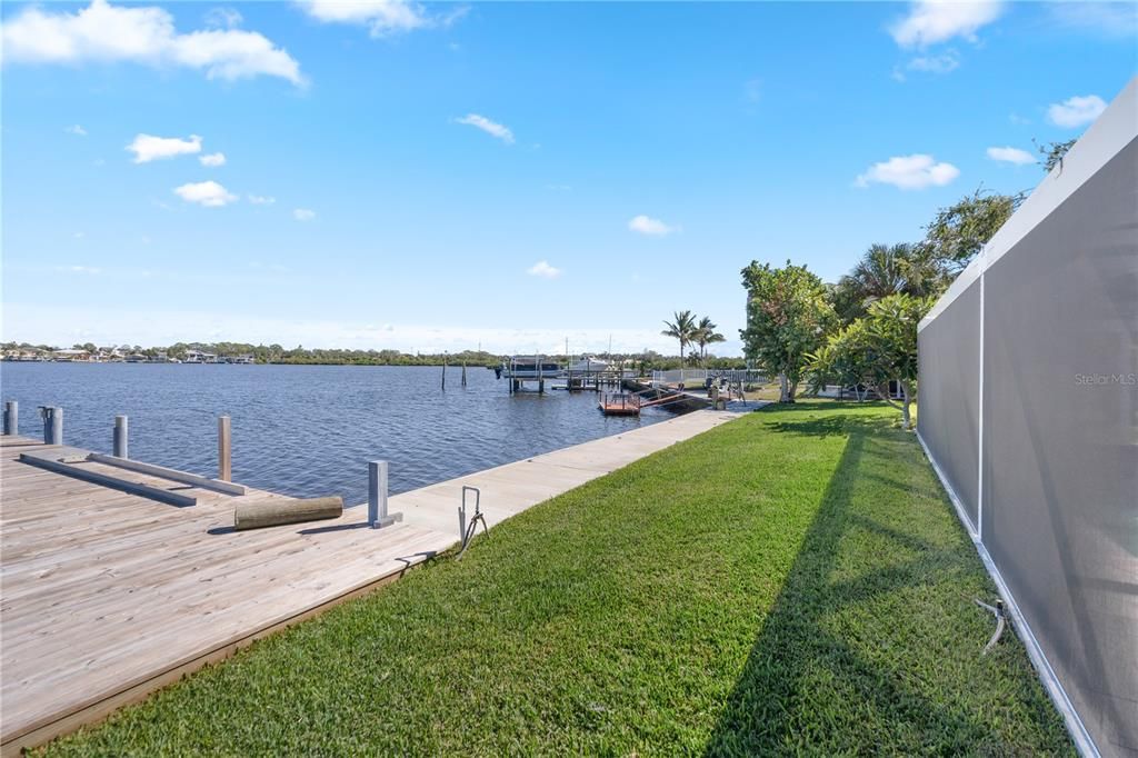 For Sale: $899,000 (3 beds, 2 baths, 1887 Square Feet)
