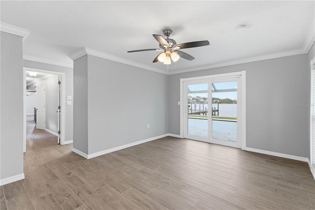 For Sale: $899,000 (3 beds, 2 baths, 1887 Square Feet)