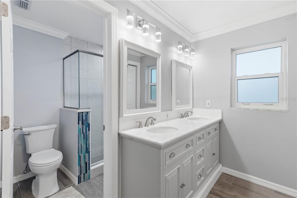 For Sale: $899,000 (3 beds, 2 baths, 1887 Square Feet)