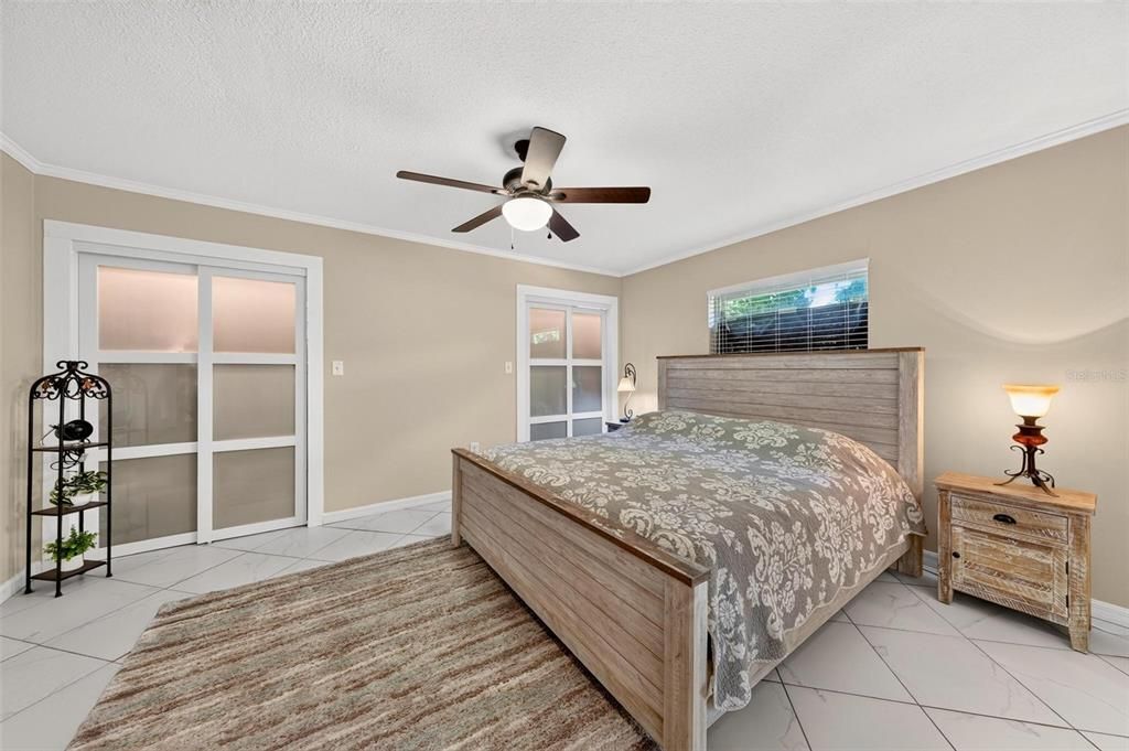 For Sale: $485,000 (3 beds, 2 baths, 1290 Square Feet)