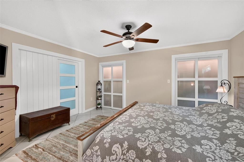 For Sale: $485,000 (3 beds, 2 baths, 1290 Square Feet)