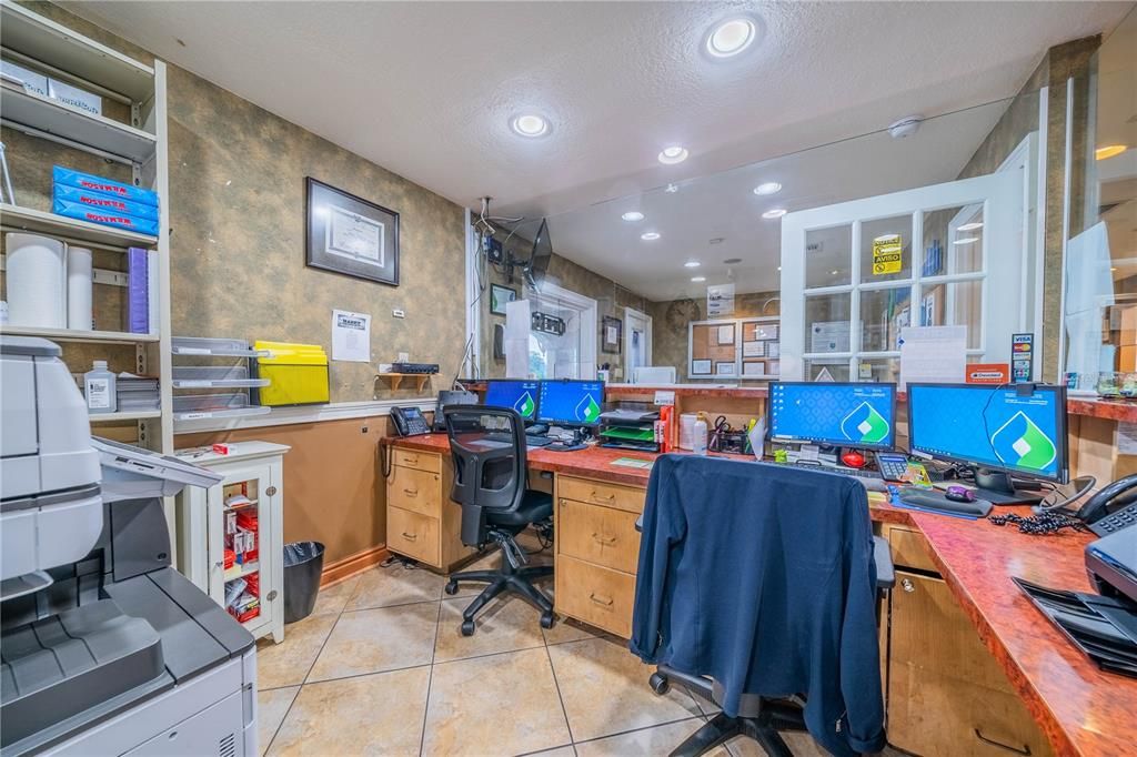 На продажу: $72,000 (0 спален, 0 ванн, 1800 Квадратных фут)