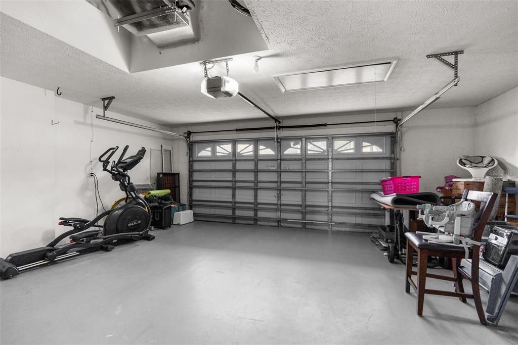 For Sale: $325,000 (2 beds, 2 baths, 1583 Square Feet)
