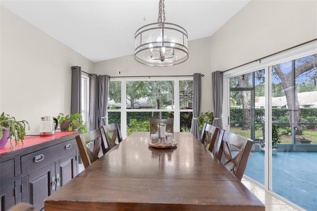 For Sale: $325,000 (2 beds, 2 baths, 1583 Square Feet)