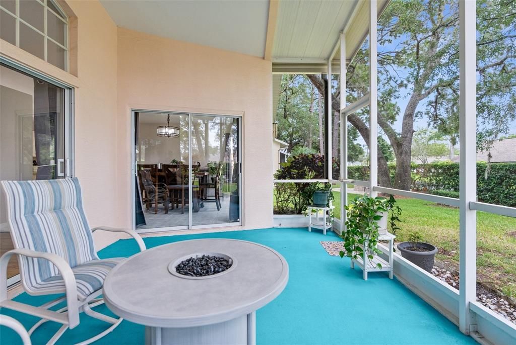 For Sale: $325,000 (2 beds, 2 baths, 1583 Square Feet)