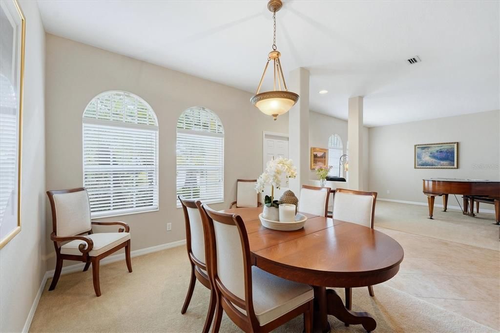 For Sale: $535,000 (4 beds, 2 baths, 2356 Square Feet)