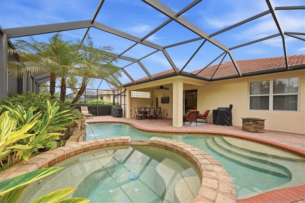 For Sale: $535,000 (4 beds, 2 baths, 2356 Square Feet)