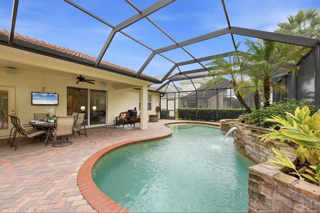 For Sale: $535,000 (4 beds, 2 baths, 2356 Square Feet)