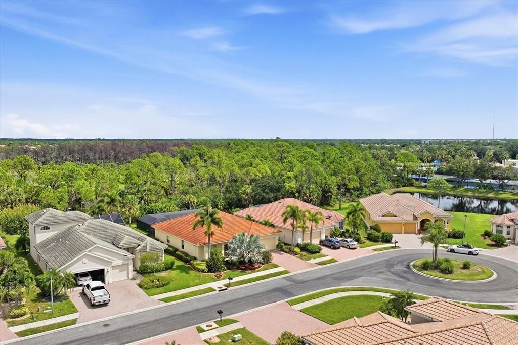 For Sale: $535,000 (4 beds, 2 baths, 2356 Square Feet)