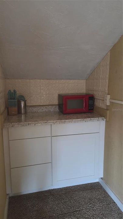 В аренду: $995 (1 спален, 1 ванн, 636 Квадратных фут)