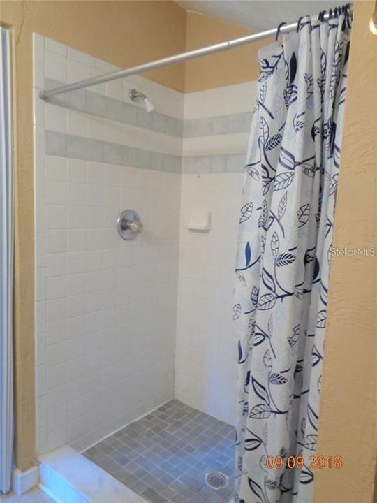 В аренду: $995 (1 спален, 1 ванн, 636 Квадратных фут)