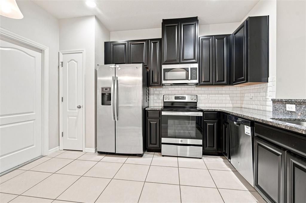 For Sale: $219,000 (3 beds, 2 baths, 1536 Square Feet)