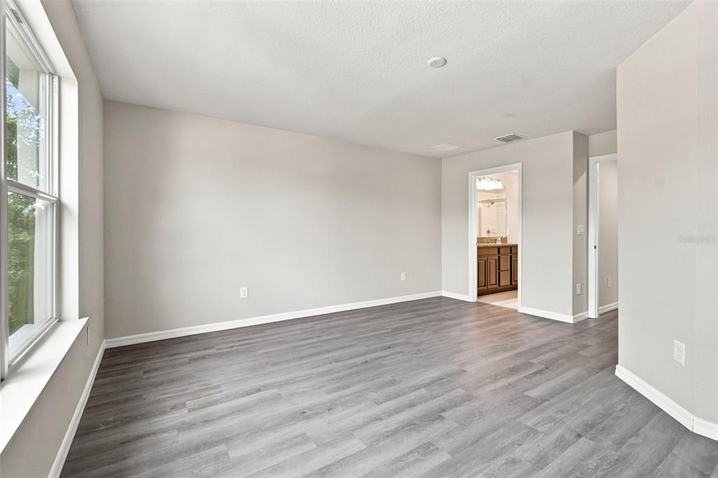 For Sale: $219,000 (3 beds, 2 baths, 1536 Square Feet)