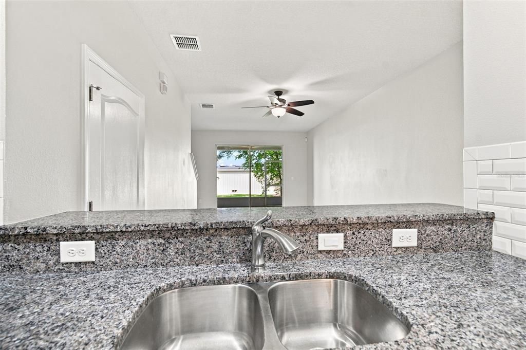 For Sale: $219,000 (3 beds, 2 baths, 1536 Square Feet)