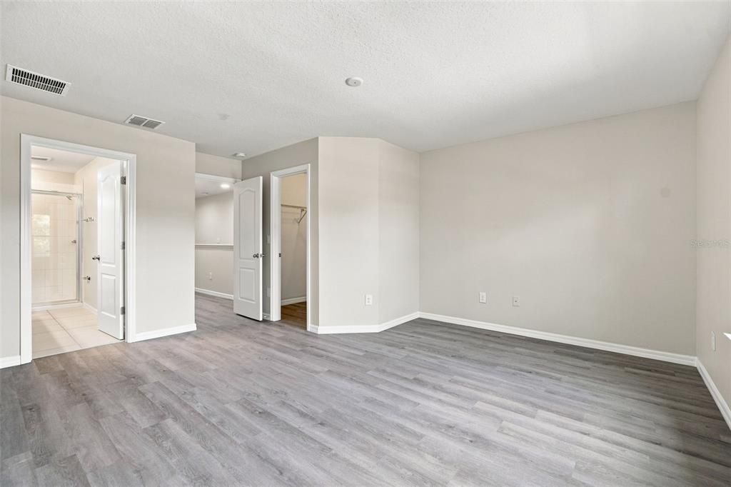 For Sale: $219,000 (3 beds, 2 baths, 1536 Square Feet)