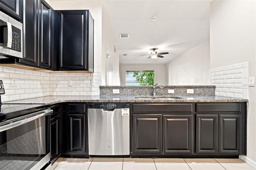 For Sale: $219,000 (3 beds, 2 baths, 1536 Square Feet)