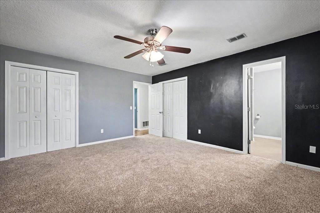 For Sale: $299,000 (3 beds, 2 baths, 1534 Square Feet)