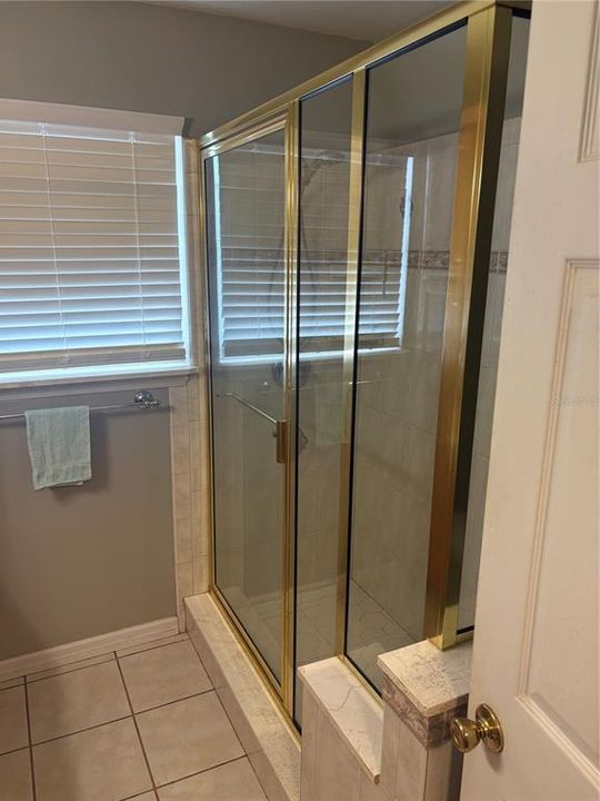 For Rent: $2,300 (2 beds, 3 baths, 1352 Square Feet)