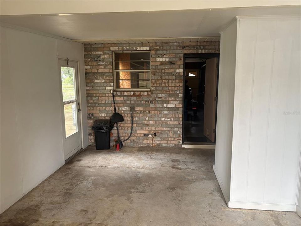 For Rent: $2,300 (2 beds, 3 baths, 1352 Square Feet)