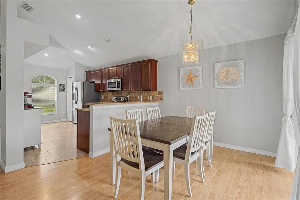 For Sale: $415,000 (3 beds, 2 baths, 1841 Square Feet)