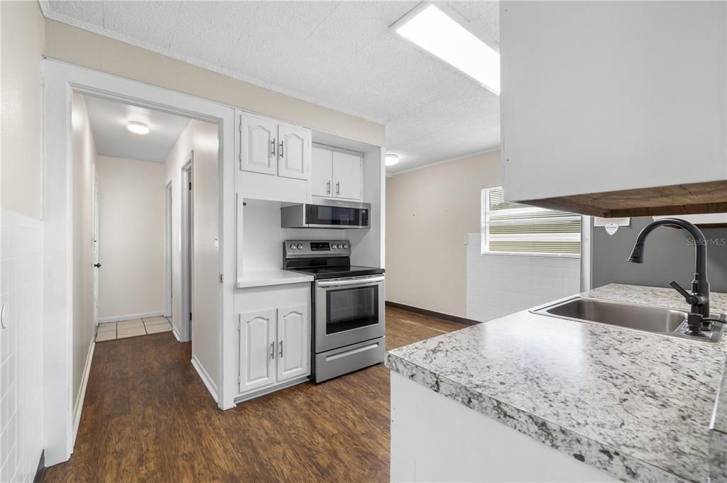 For Sale: $270,000 (3 beds, 0 baths, 1385 Square Feet)