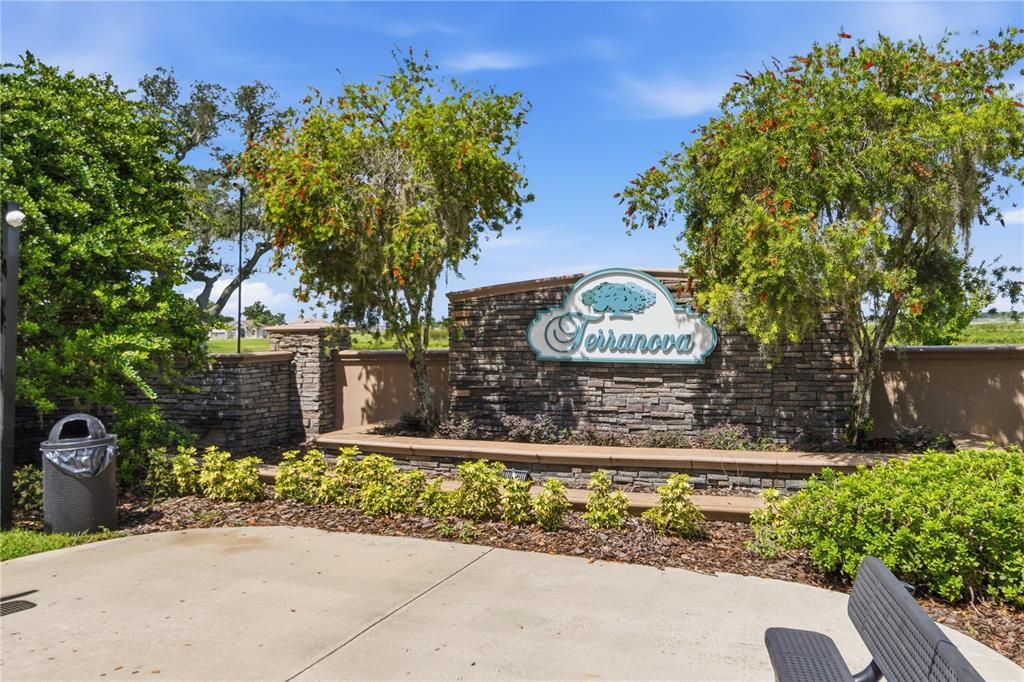 For Sale: $385,000 (3 beds, 2 baths, 2118 Square Feet)