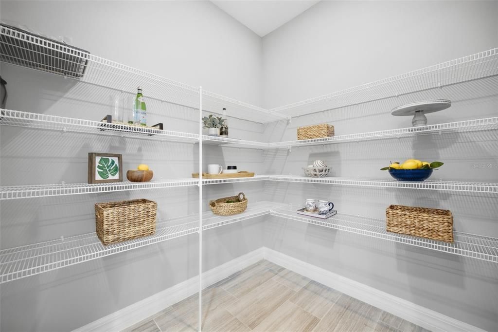 En Venta: $899,000 (6 camas, 5 baños, 4280 Pies cuadrados)