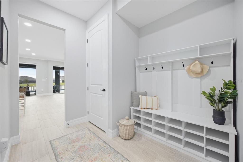 En Venta: $899,000 (6 camas, 5 baños, 4280 Pies cuadrados)