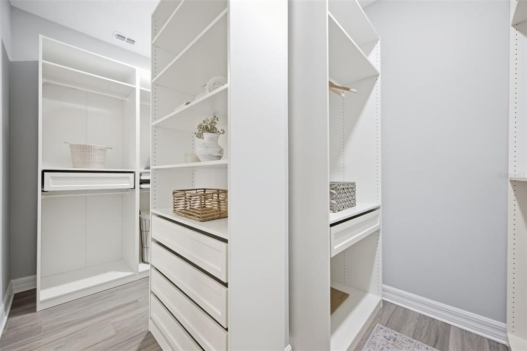 En Venta: $899,000 (6 camas, 5 baños, 4280 Pies cuadrados)