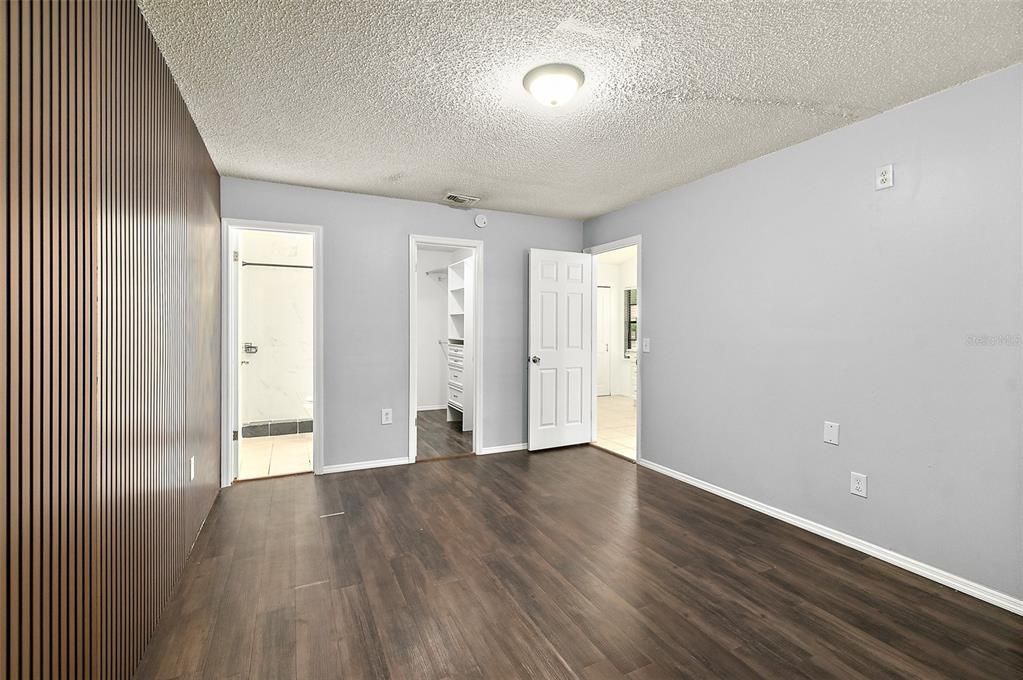На продажу: $299,900 (3 спален, 2 ванн, 1028 Квадратных фут)