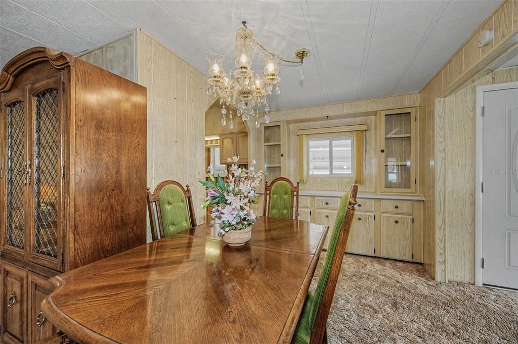 На продажу: $109,000 (2 спален, 2 ванн, 1232 Квадратных фут)